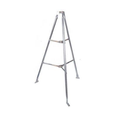 Montaje de tripie para exterior, altura total del tripie 1.52 m. Compatible con mástiles de hasta 3 m de largo 1 1/4 a 2\" de diámetro