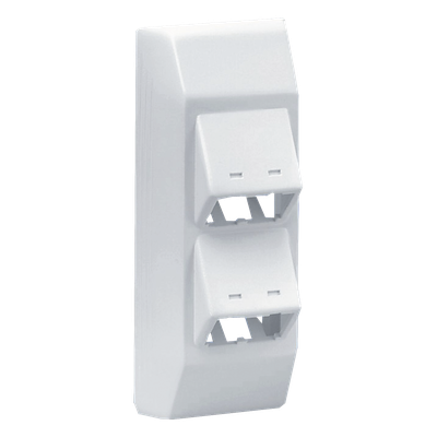 Soporte Con 4 Puertos Mini-Com, Con Bisagras de Instalación a Presión, Para Canaletas T45, Material PVC Rígido, Color Blanco Mate