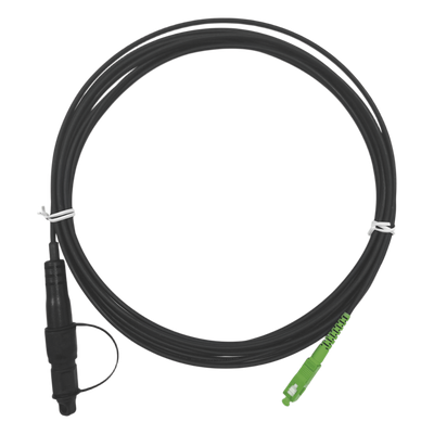 Jumper de Fibra Óptica, Conector SC/APC - Conexión a Caja FDP460, Redondo, 5 Metros (16.40 Pies), Forro 3 mm, G657A2, Negro