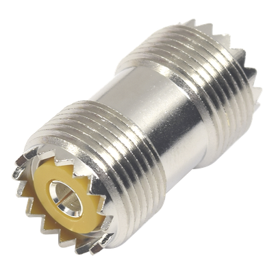 Adaptador Barril en Línea, de Conector UHF Hembra (SO-239) a UHF Hembra (SO-239), Niquel/ Plata/ Dap.