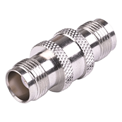Adaptador Barril en Línea de Conector TNC Hembra a TNC Hembra, Níquel/ Oro/ Teflón.