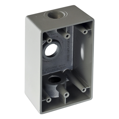Caja Condulet FS de 3/4\" (19.05mm) con tres bocas a prueba de intemperie.