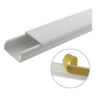 Canaleta de PVC / 20 x 10 mm / 1.83 m (6 ft) / Sin División / Autoextinguible / Adhesiva / Anti-UV