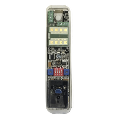 Sensor tipo cortina/ Interior y Exterior/ Funcion antimascara / Doble tecnologia PIR & MW/ Cobertura de hasta 12 metros/ Compatible con cualquier panel de alarma / Cableado
