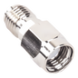 Adaptador en Línea de Conector SMA Macho Inverso a SMA Hembra, Níquel/ Oro/ Teflón.