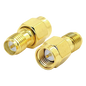 Adaptador de SMA Macho a SMA Hembra Inverso, Oro/ Oro/ Teflón,