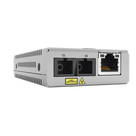 Convertidor de medios / 10/100TX a 100FX / Multimodo SC / 2 km / TAA / Multiregión PSU / 0°C a 50°C