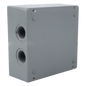 Caja Condulet Cuadrada de 3/4\" (19.05 mm) con 4 bocas a prueba de intemperie.