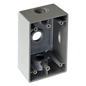 Caja Condulet FS de 1/2\" (12.7 mm) con tres bocas a prueba de intemperie.