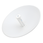 PowerBeam airMAX AC hasta 450 Mbps, frecuencia 5 GHz (5150 - 5875 MHz) con antena tipo plato de 27 dBi, radomo incluido