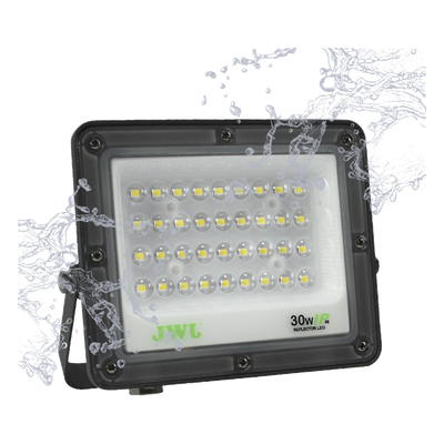 Reflector Tipo Lupa 200 W / Flujo luminoso 20 000 lm / 110 - 240 Vca~ 60Hz / Dimensiones 378 x 280 x 25mm / Uso en exterior IP66.