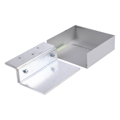 Kit de soporte ajustable / Movimiento lateral 1-1¼\" (25-32 mm) / Aberturas 2¼\"-3½\" (57-89 mm) / Aluminio anodizado / 8½\" (216 mm) de longitud / Puertas batientes