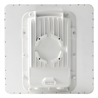 PTP-550  Hasta 1.36 GBps / 4910 - 6200 MHz / 802.11 AC Wave 2  MU-MIMO 4: 4x4 / BackHaul con Antena Integrada (Alta ganancia 23 dBi)   (C050055H016A)