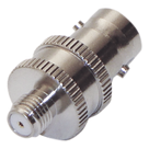 Adaptador RF Coaxial / BNC Hembra a SMA Hembra / Montaje en Línea / Cuerpo Niquelado / Contacto Oro / Aislante Teflón
