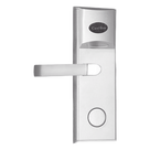 Cerradura Electrónica para Hotel / Lector MIFARE 13.56 MHz / 5 Pestillos / Acero Inoxidable / 224 Eventos / 4 Baterías AA / Puerta Izquierda / 35-55 mm