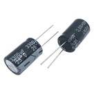Capacitor Electrolítico Radial / 3300 µF / 25 Vcc / 105 °C / 18 x 25 mm