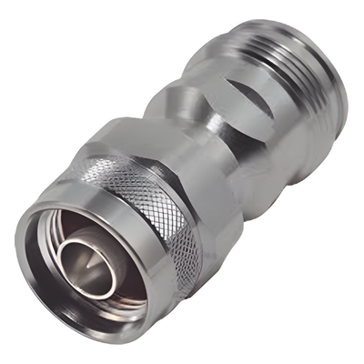 Adaptador en Línea de Conector 4.3-10 Hembra a N Macho, Bronce Blanco/ Plata/ Teflón.